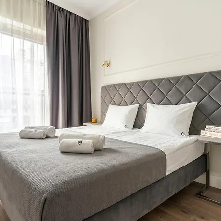Urban Chic - Luxury For Up To 20 Guests In Mennica Residence, Center Warszawa
